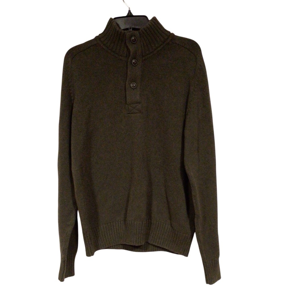H&M men’s green button sweater size XL in great pre-loved condition.